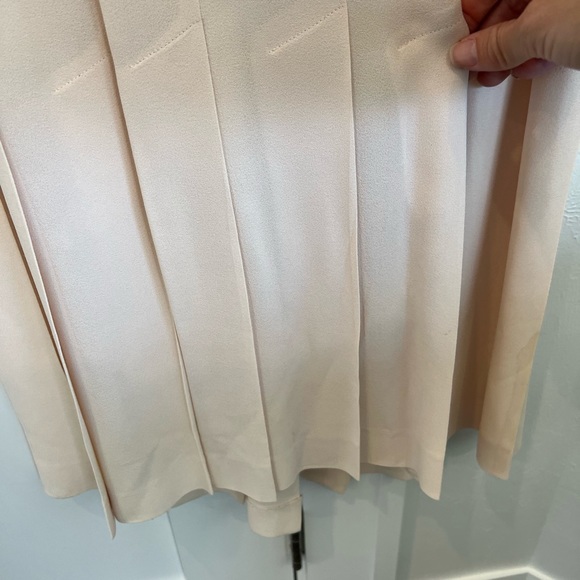 Beautiful pale pink Prada dress - Picture 3 of 12